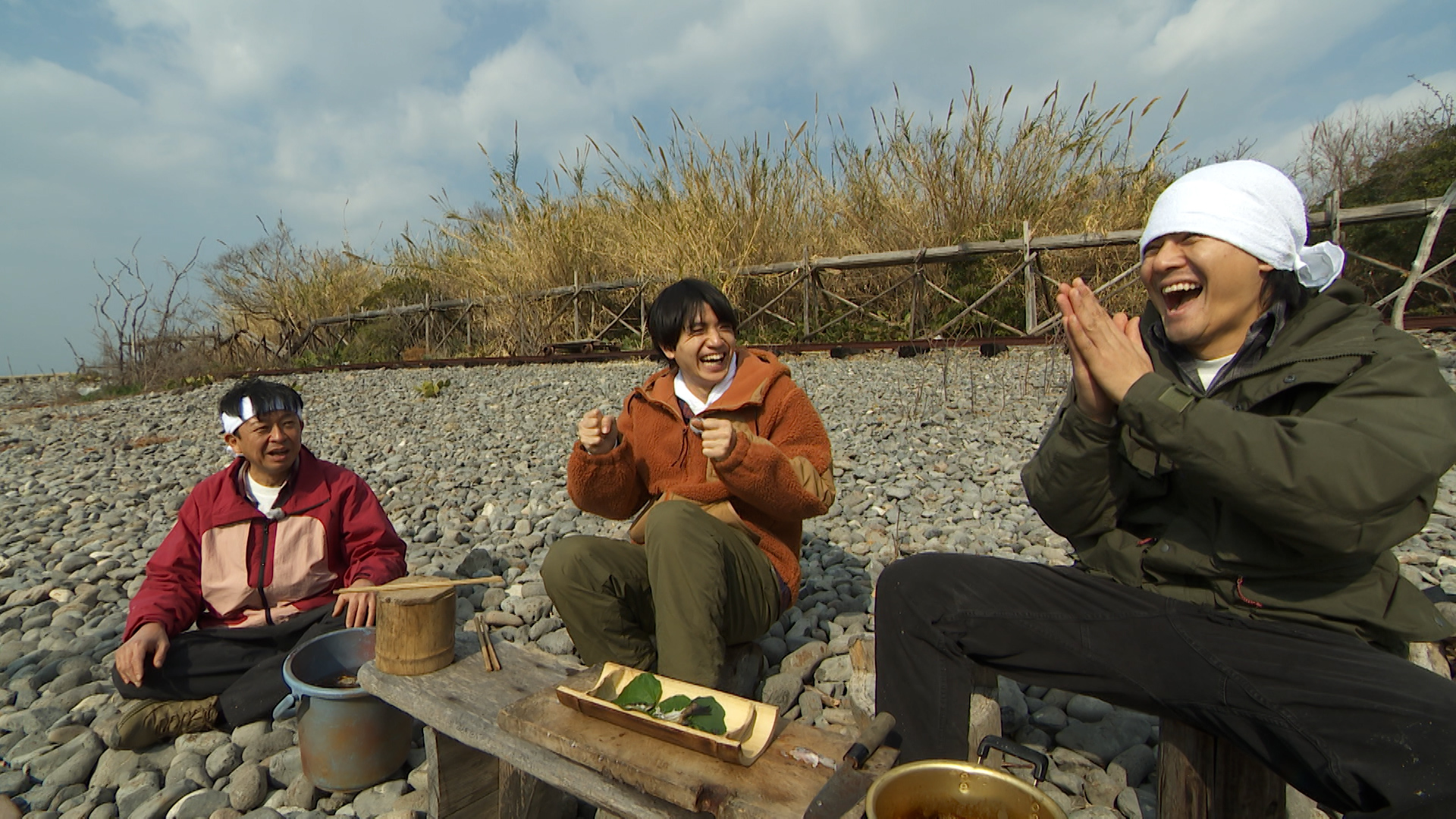 島の夢! 手作りアイランドキッチンで中華!? 木造船大改造!