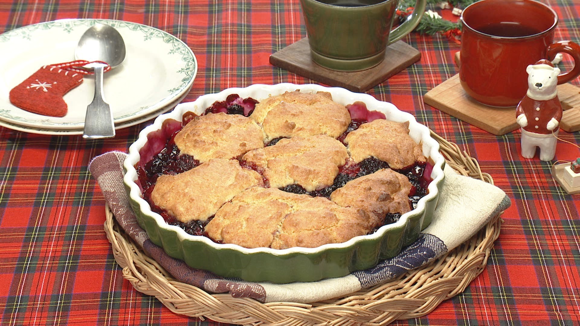 ミックスベリーのコブラー