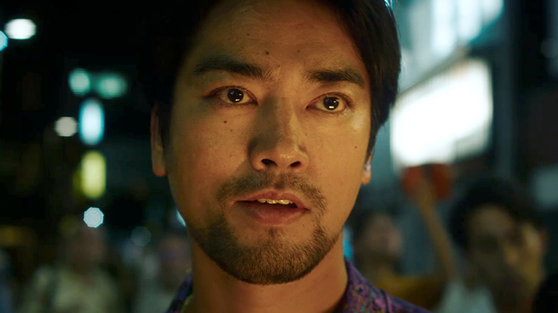 カリスマ情報屋とポンコツ記者、奇妙なバディ誕生