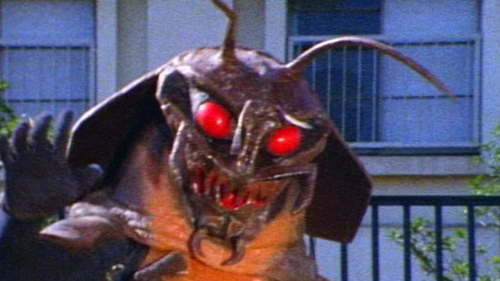 ゴキブリ男!! 恐怖の細菌アドバルーン