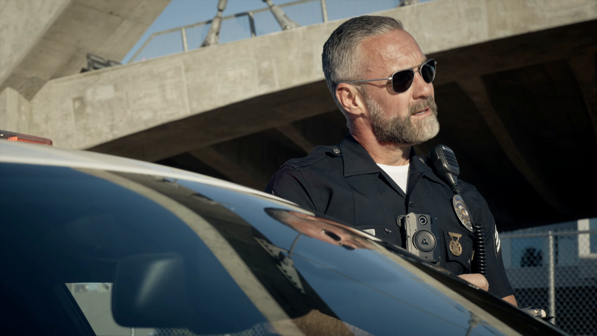 (字) 保護と奉仕