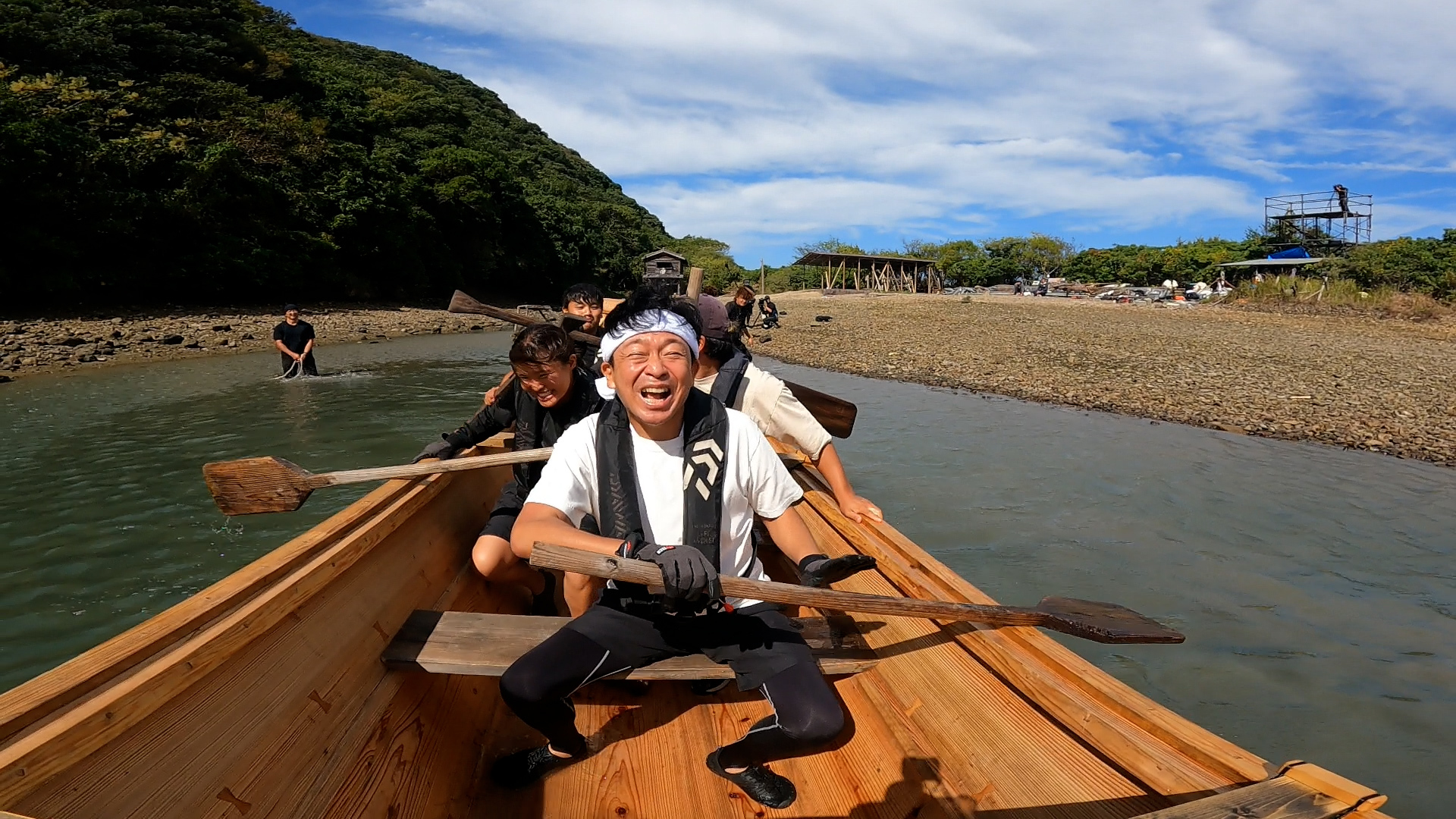 DASH島の手造り木造船が初出港! トラブル発生!?