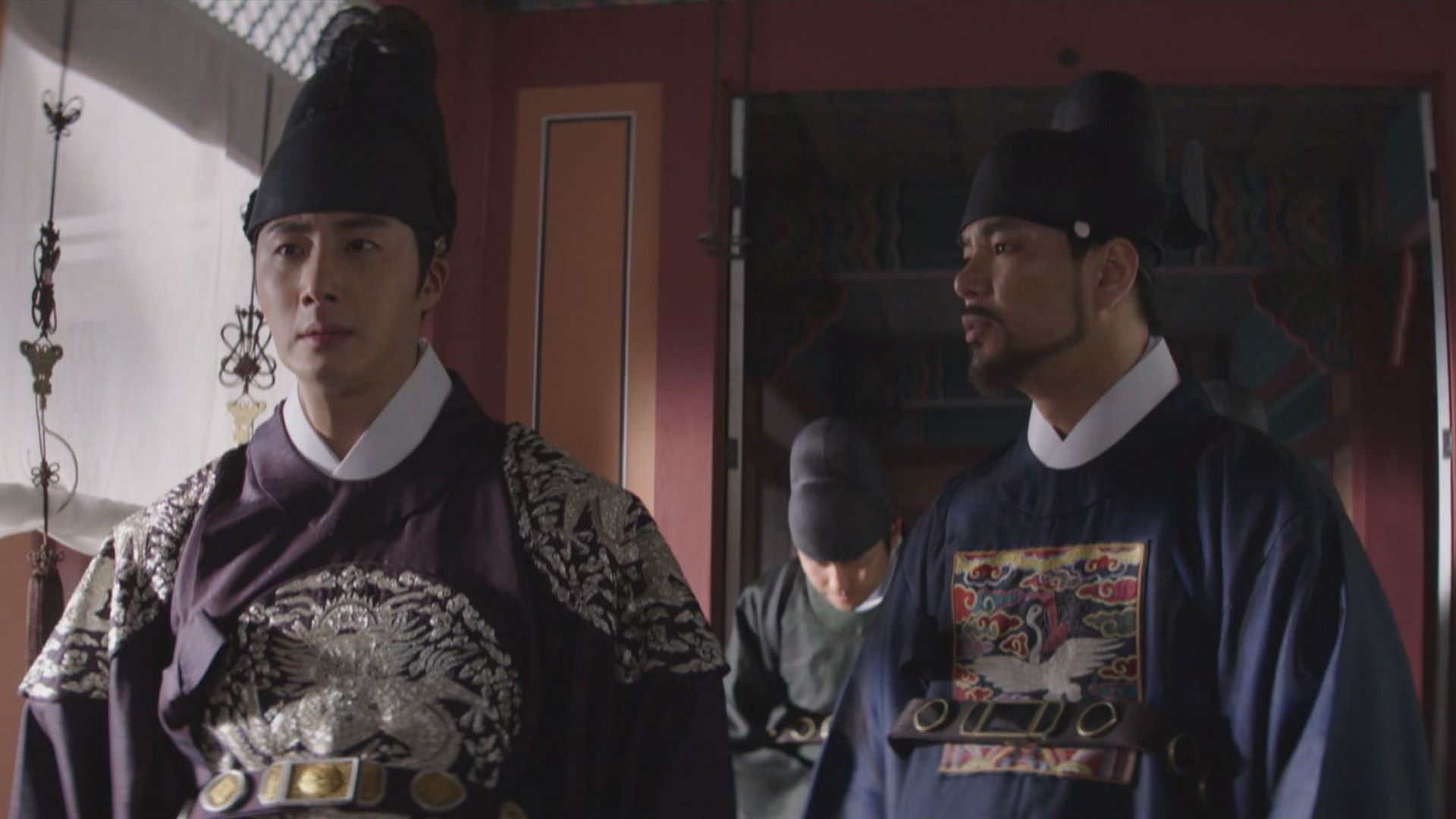 (字) 眩惑 (げんわく)