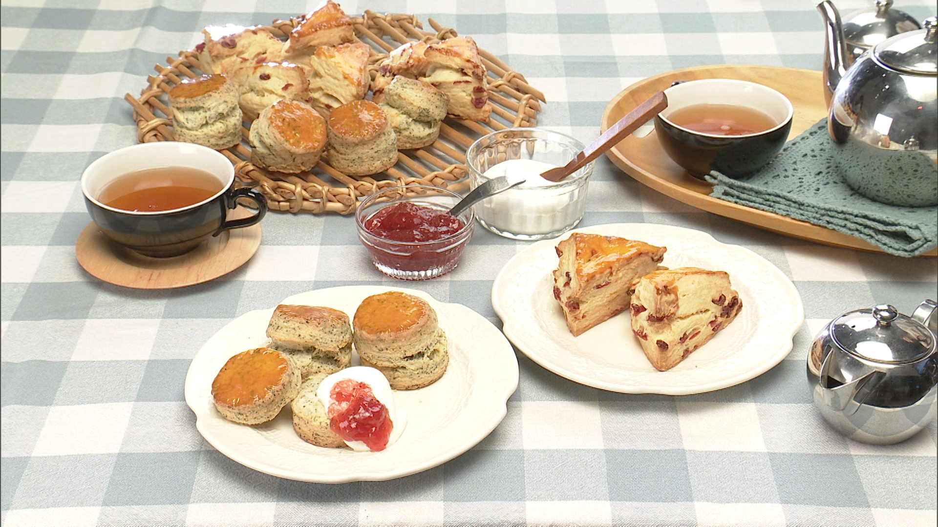 紅茶のスコーン／ドライフルーツのスコーン