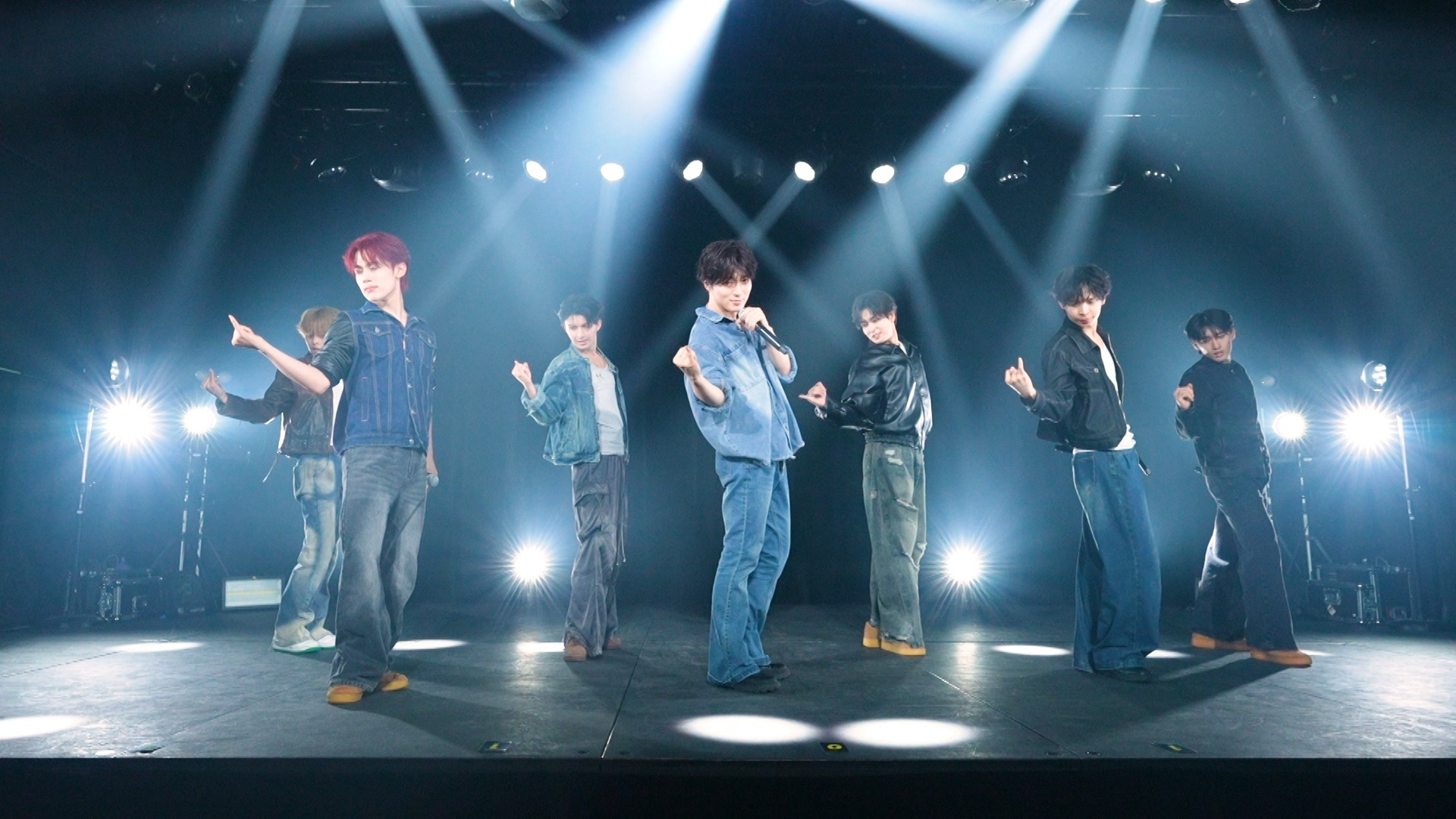 7人最後のFOREVER BLUE