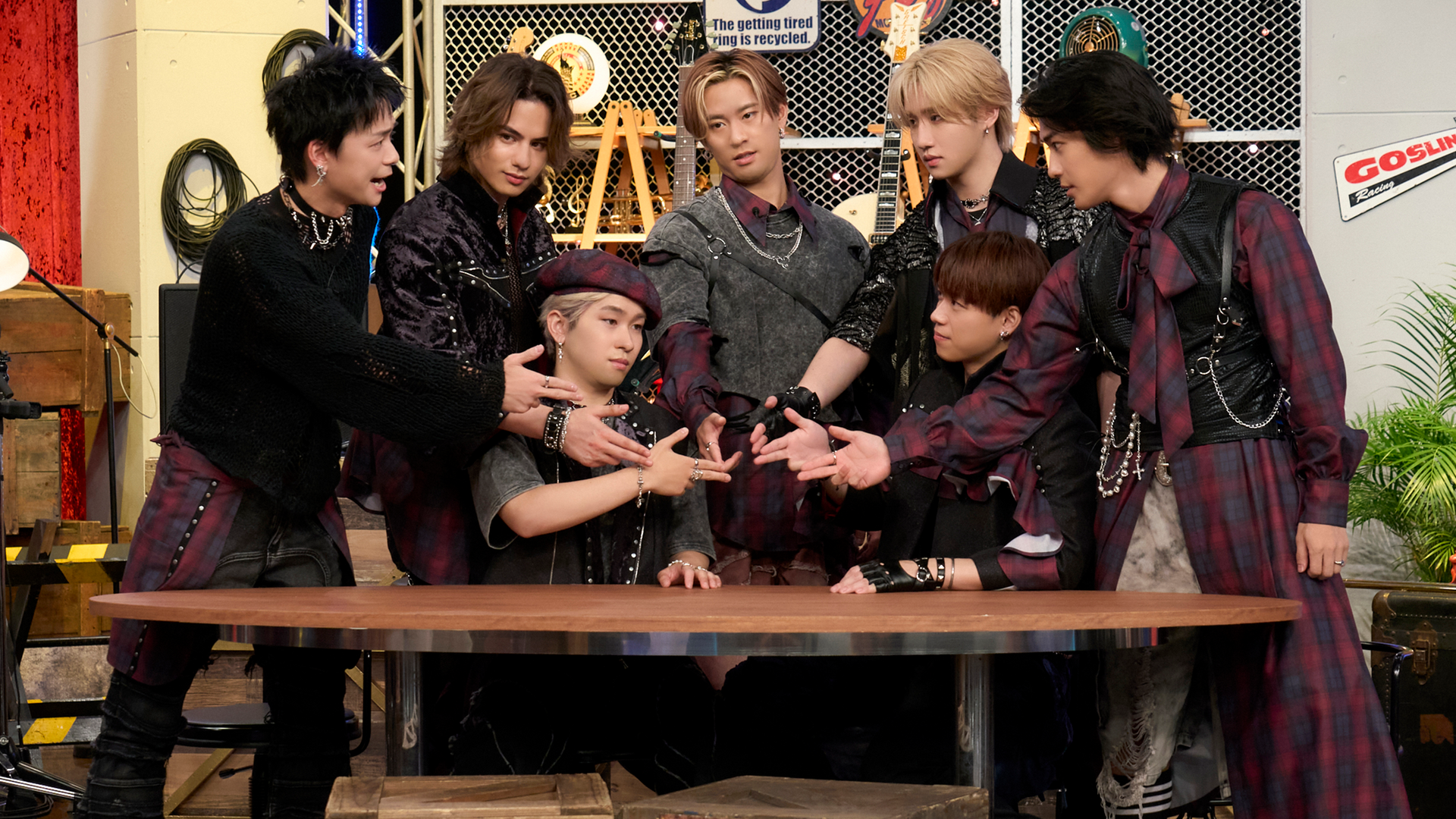 THE BAWDIESから同級生とバンドを組む苦楽を教わる