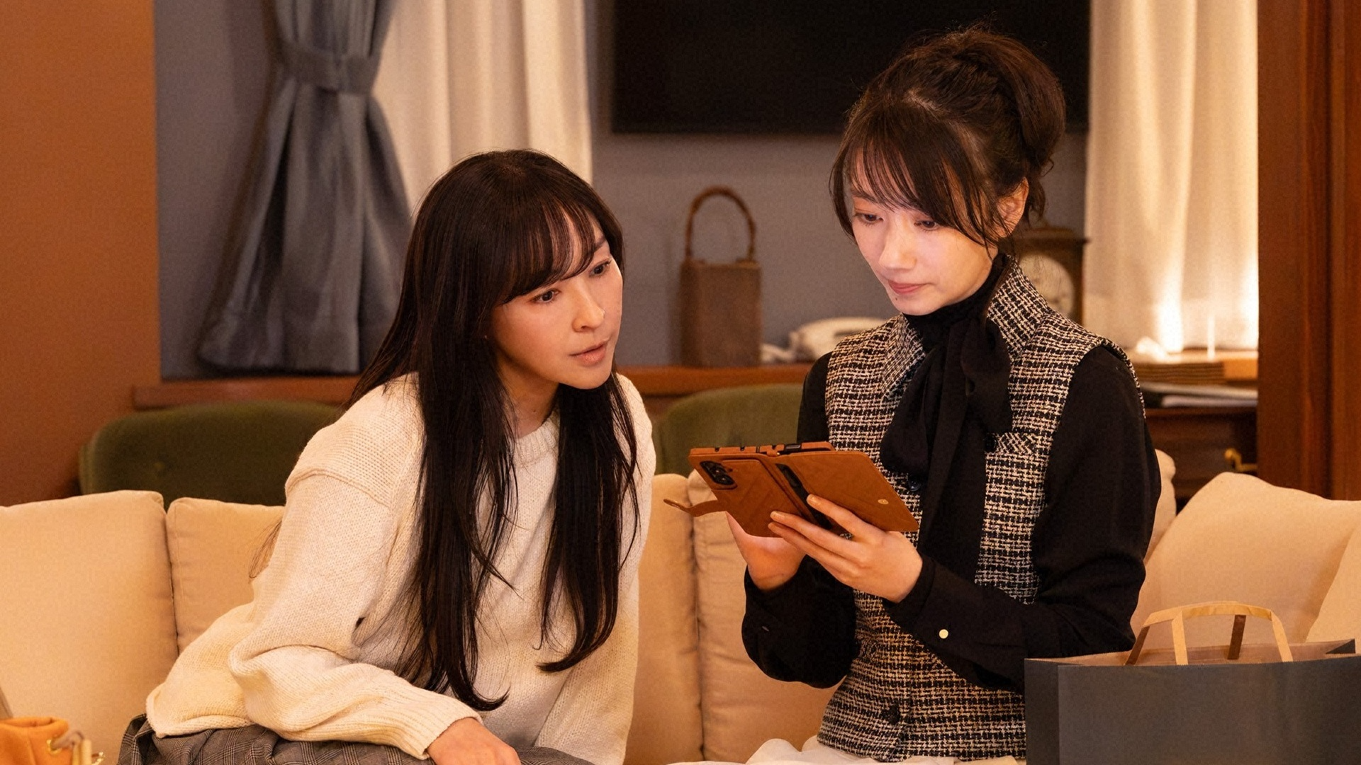 令和の曽根崎心中!? 文学オタクと主婦の旅する推理譚