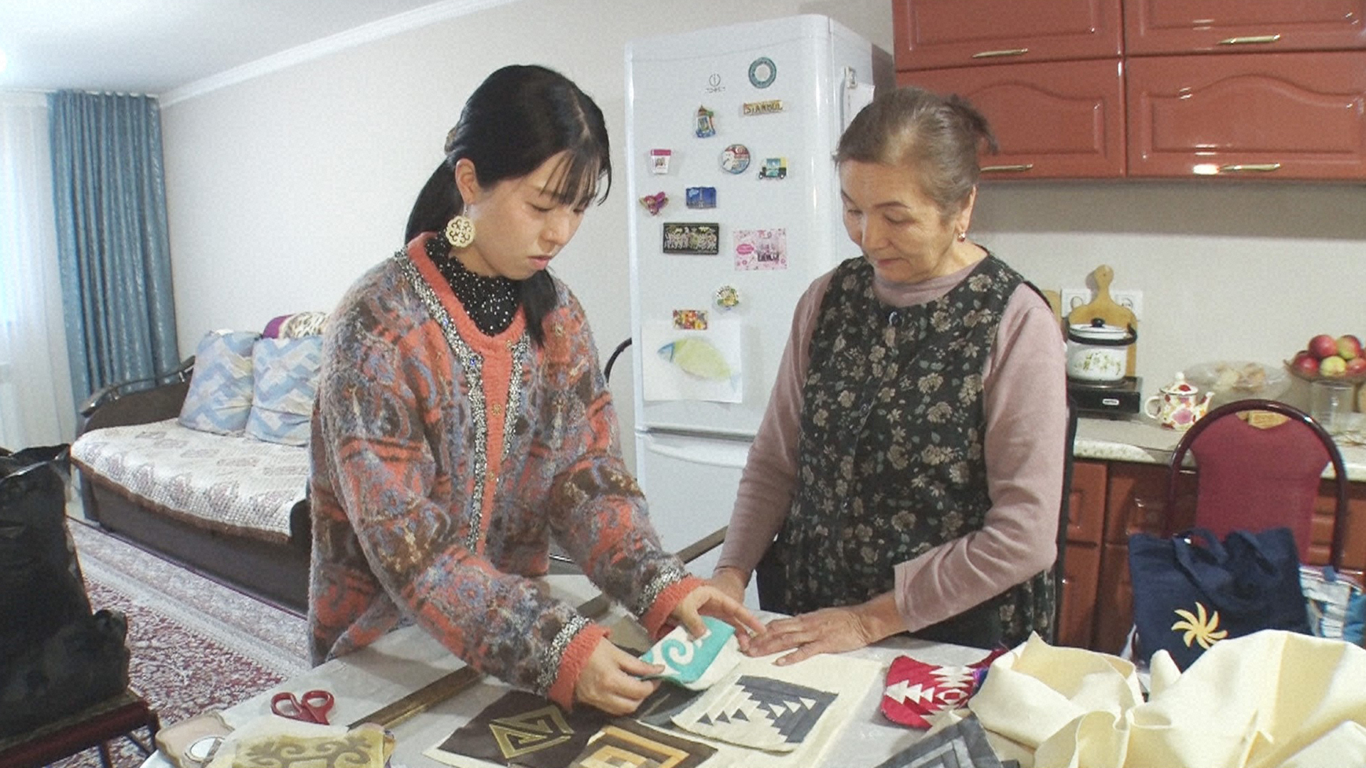 グッと! 地球便 キルギスにいる娘に亡き母の思いを初めて父が届ける