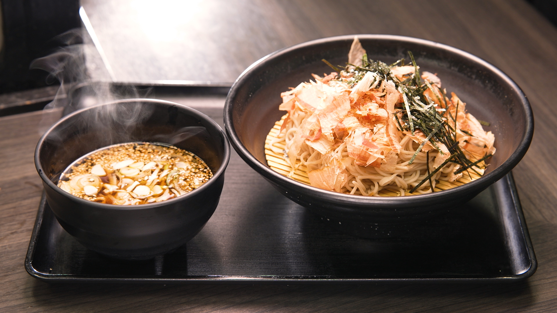 東京･曳舟 ごま香る豚つけそば