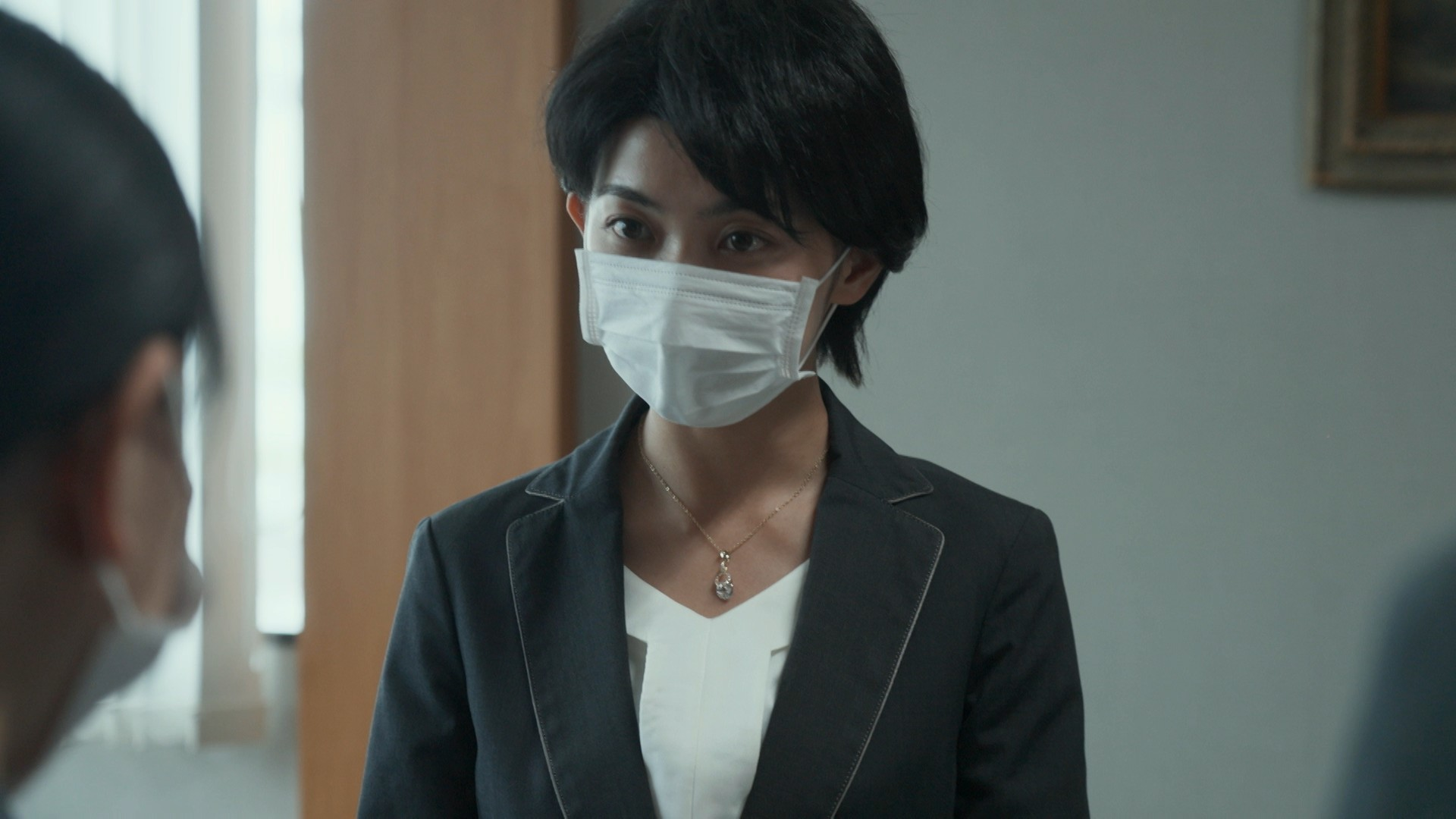 美人過ぎると追われた政治家…金に執着6億円奪った極悪手口