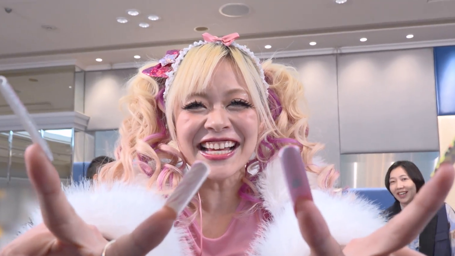 【未公開付プレミア版】エルフがやってきた 編