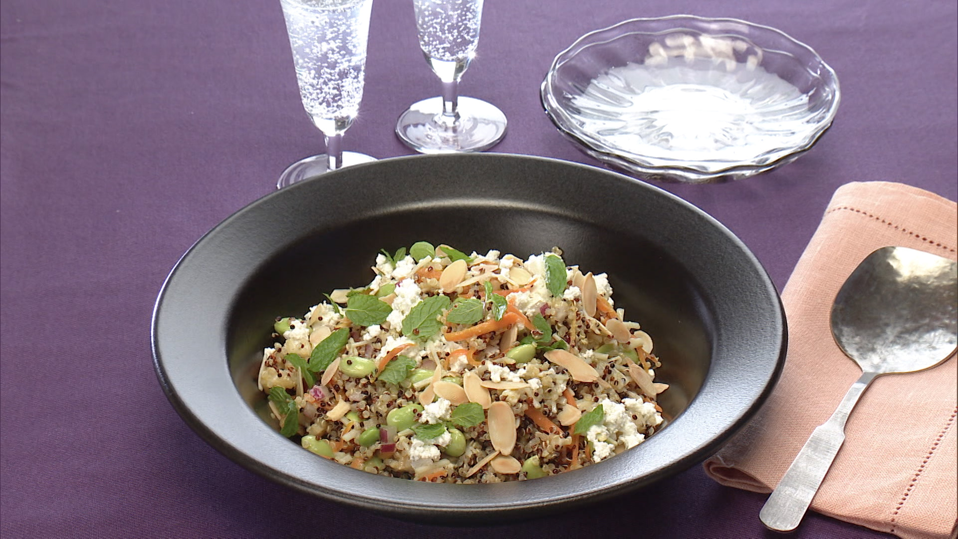 キヌアのサラダ