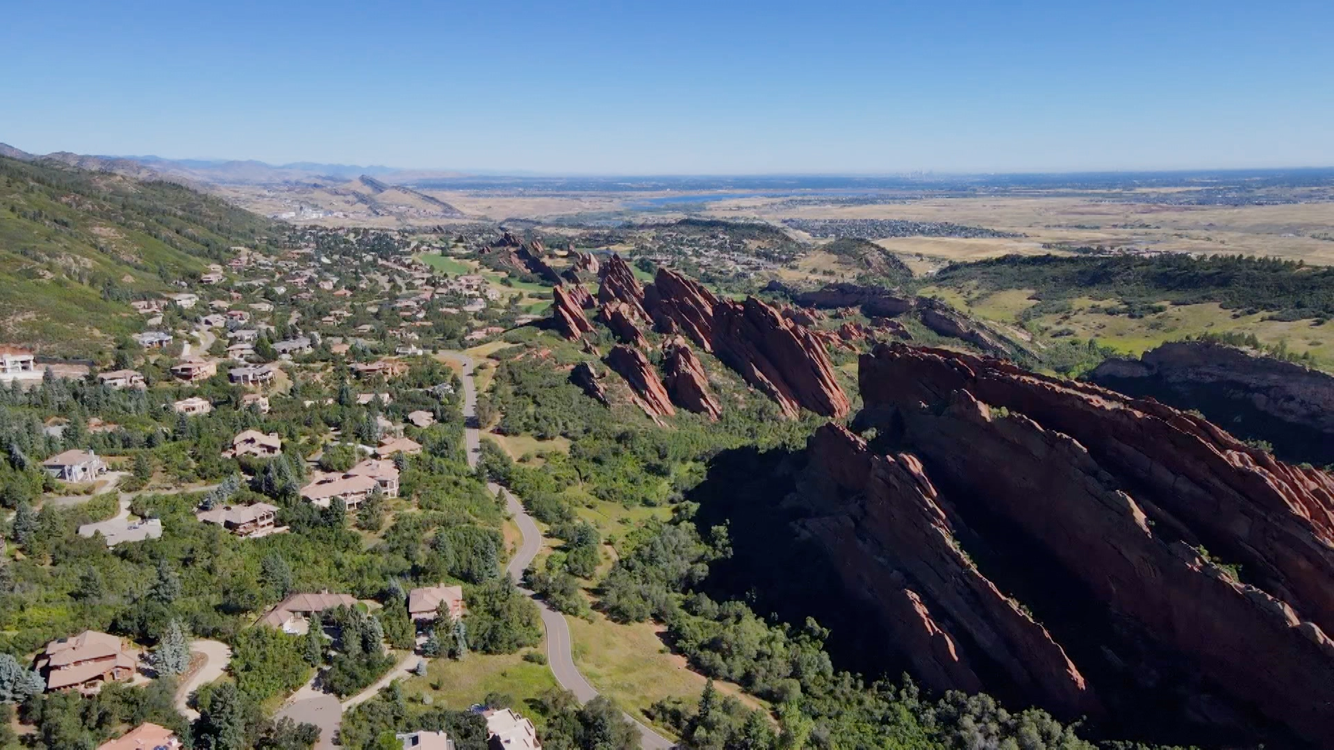 デンバーの憧れ物件! ランナー聖地の豪邸に高橋尚子も興味津々
