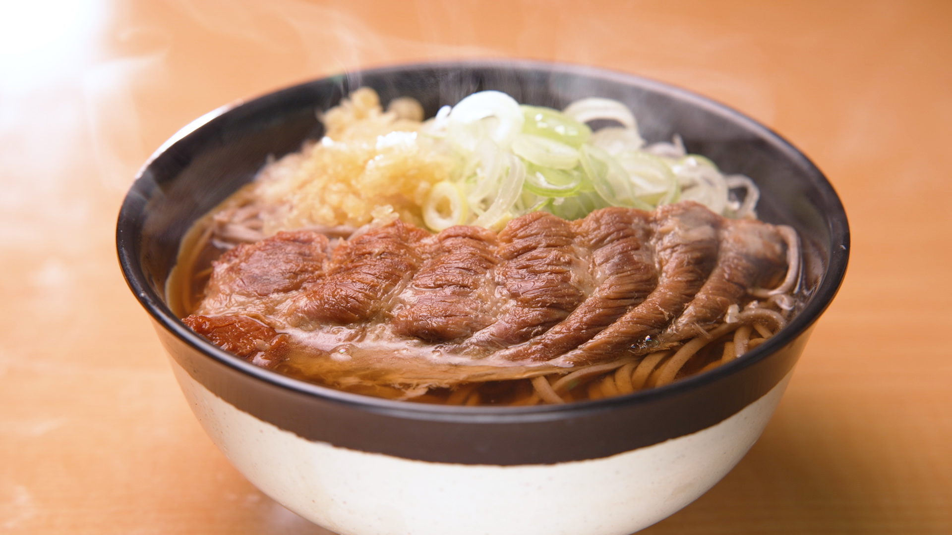 山梨･甲府駅前 トロける肉そば