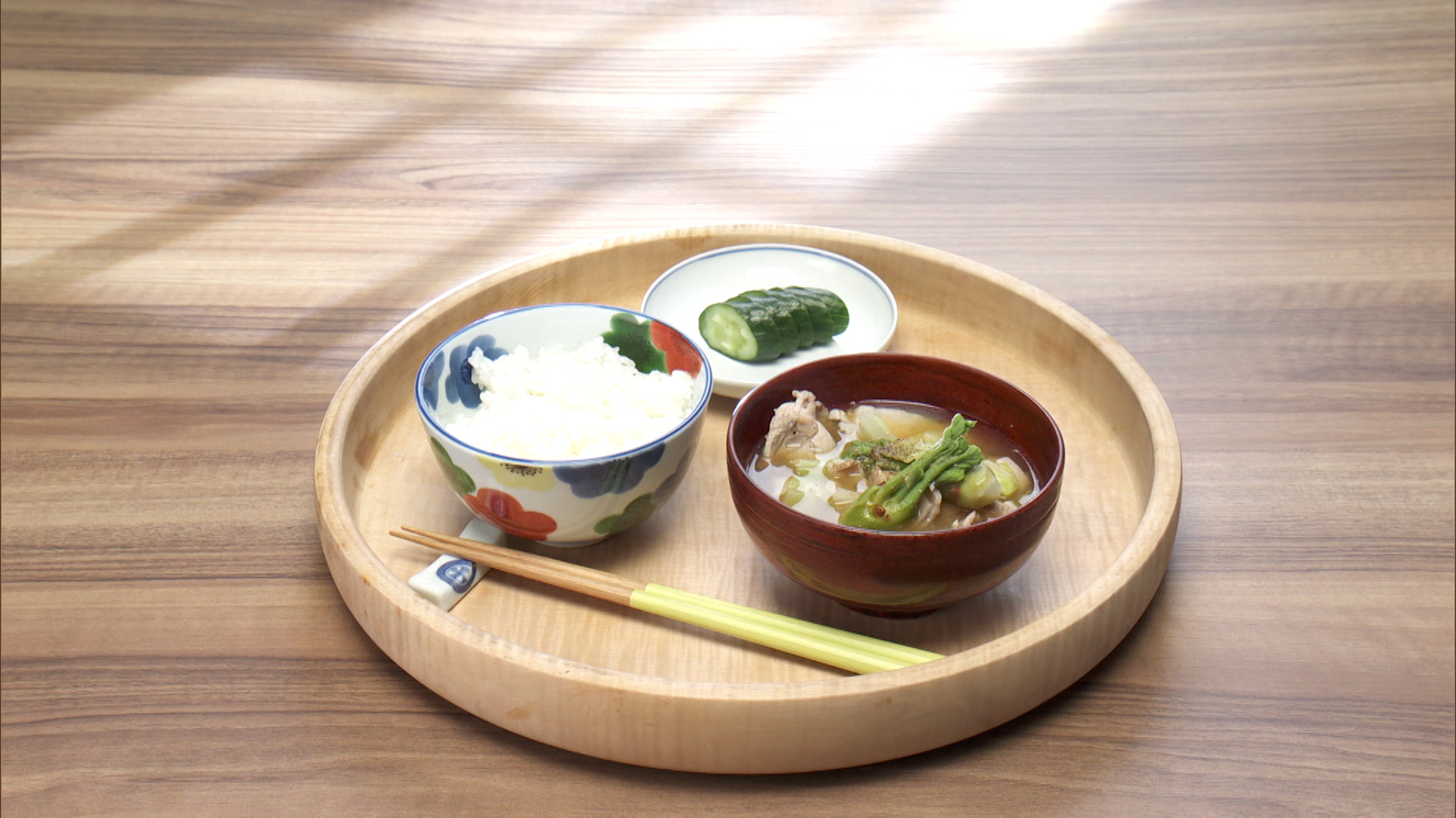 山菜と春野菜の豚汁