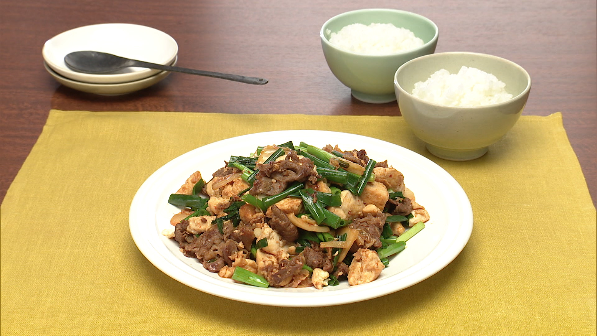 牛肉とキムチの炒り豆腐