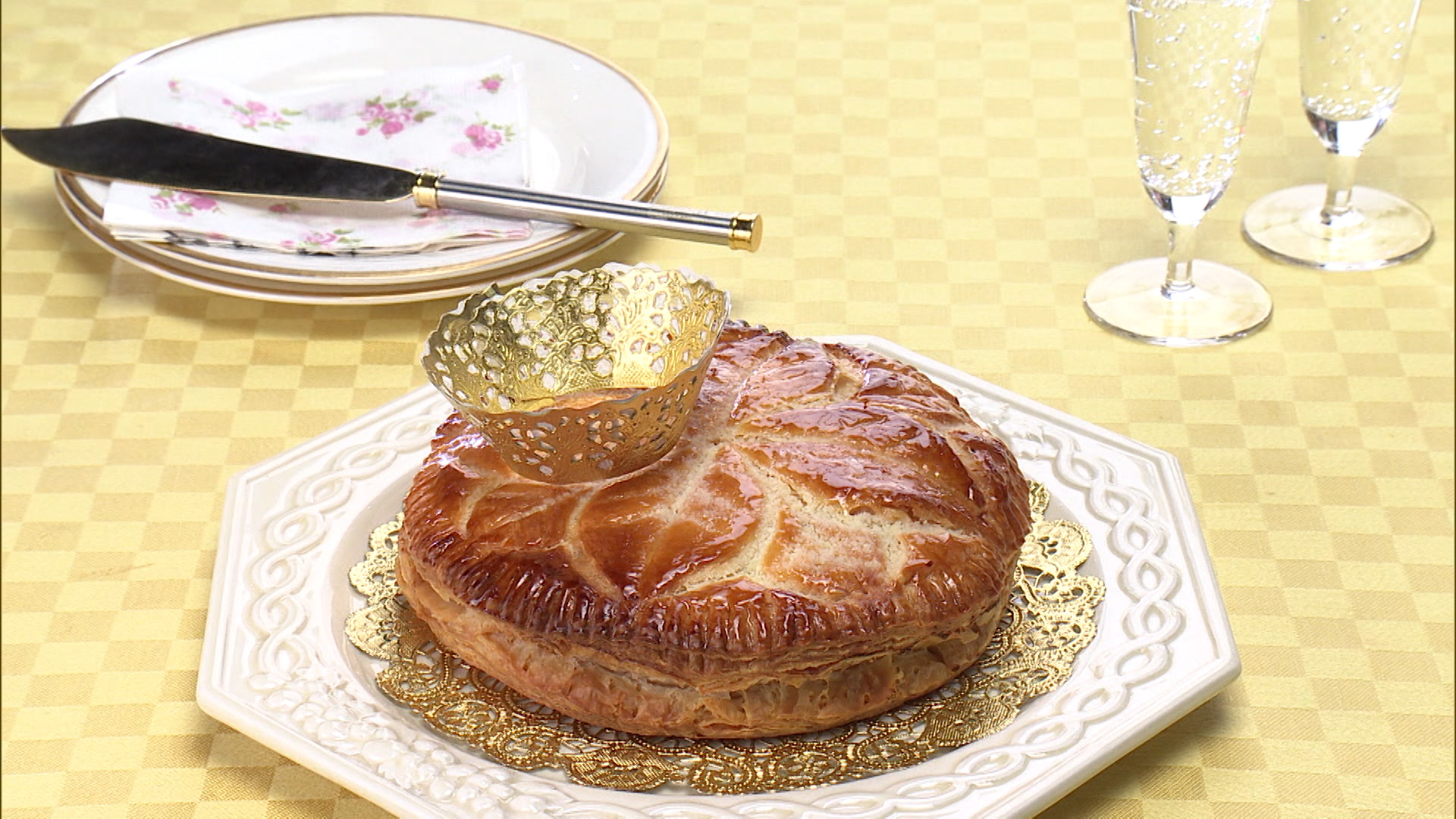 ガレット･デ･ロワ／チーズパイ