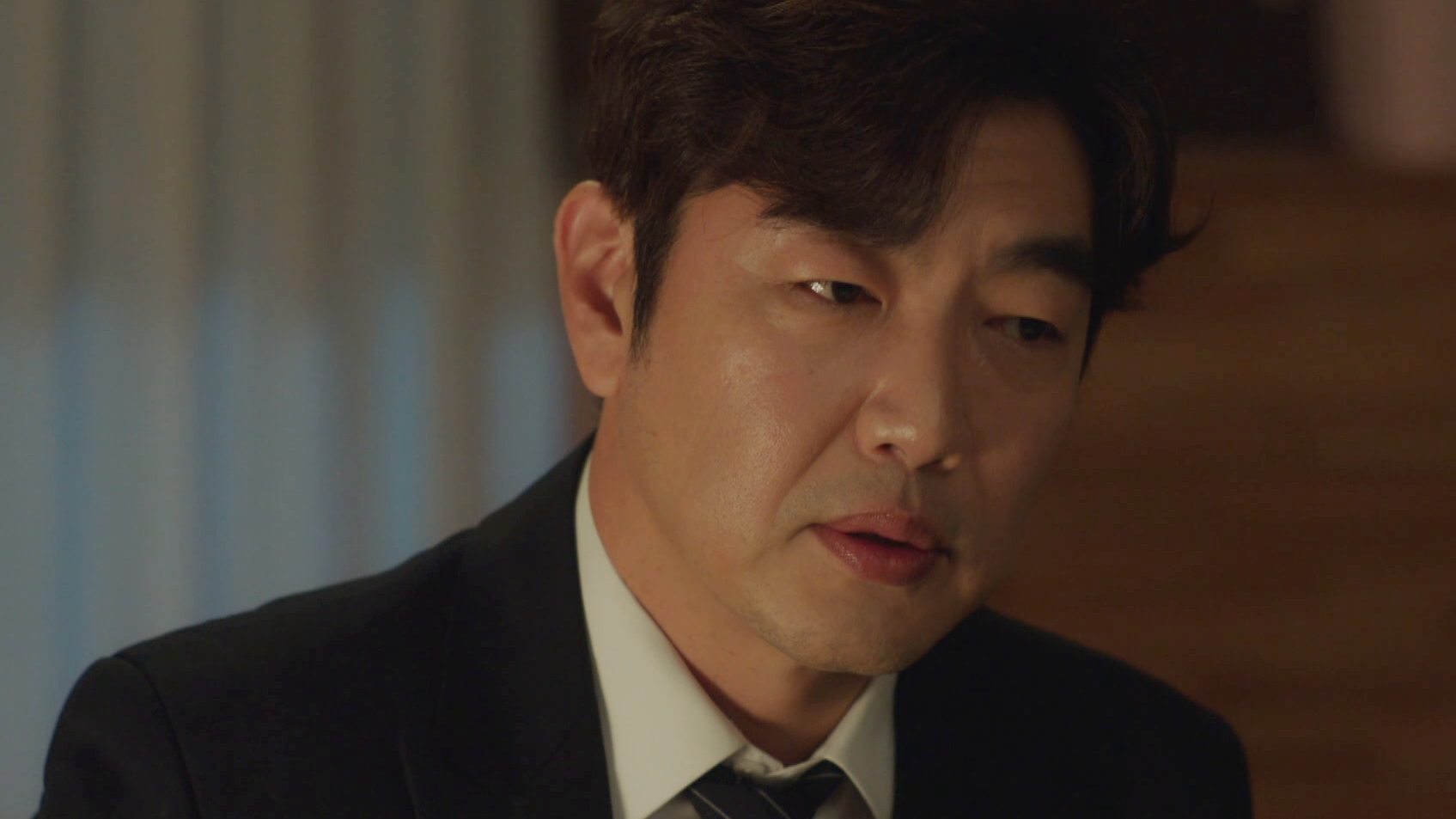 (字) 秘密の取引の始まり