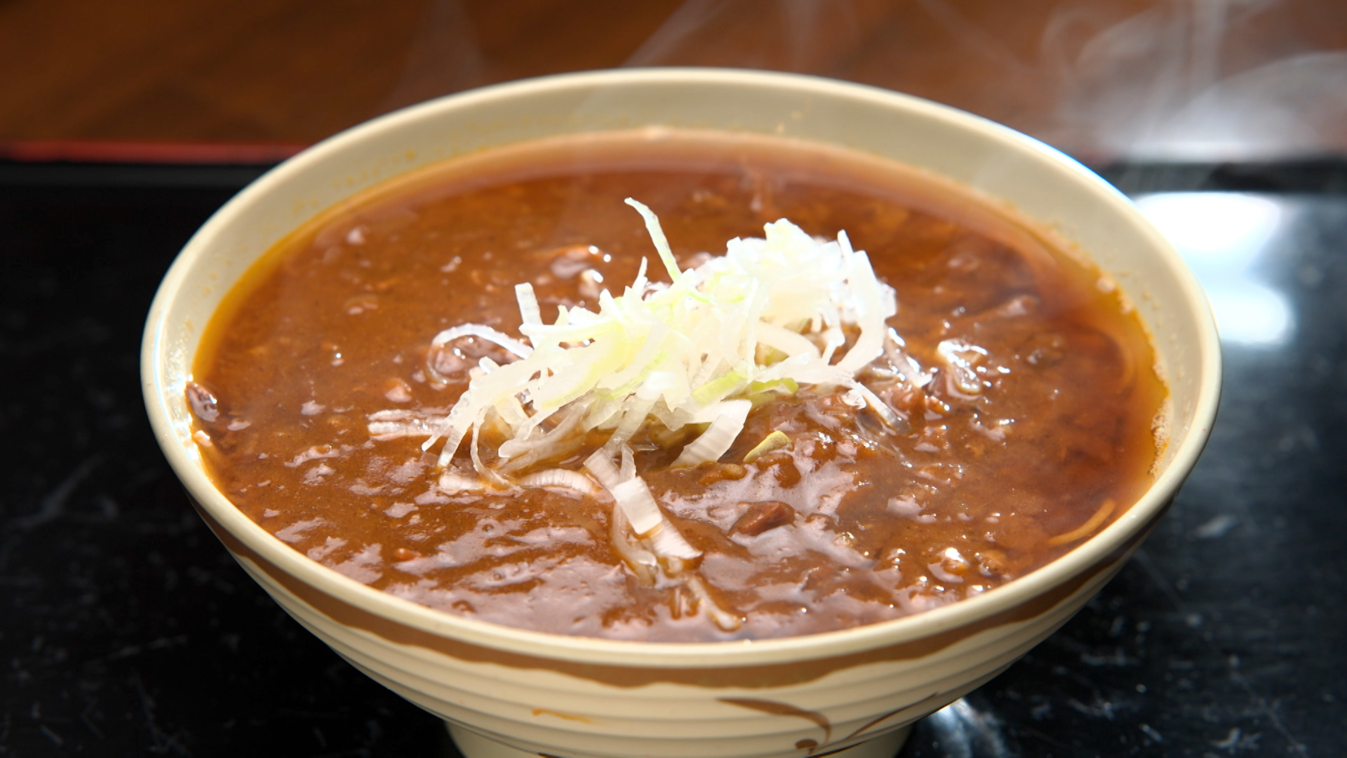 東京･分倍河原 牛すじとろけるカレーそば!