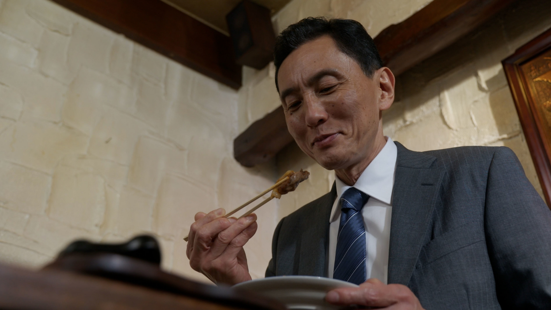 神奈川県伊勢佐木長者町のチーズハンバーグと牛ヒレの生姜焼き