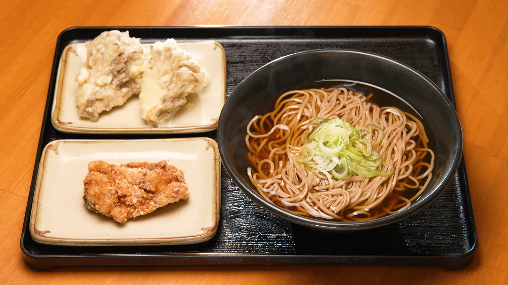 東京･板橋区役所前 仲良し一家の蕎麦食堂
